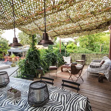 Shandita Bed & Breakfast 3*